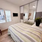 Atypical House For 5 People In Northern Paris