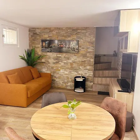 Atypical House For 5 People In Northern * Parigi